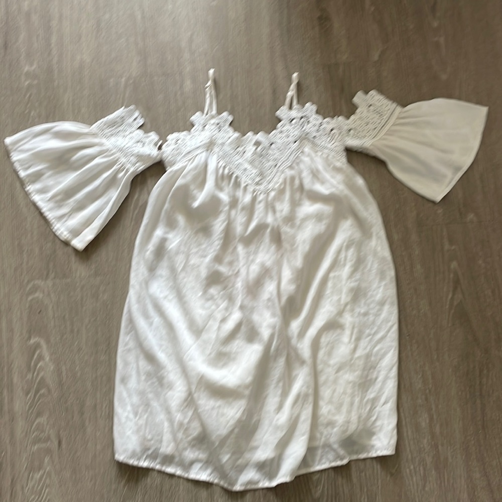 White of the shoulder dress size small